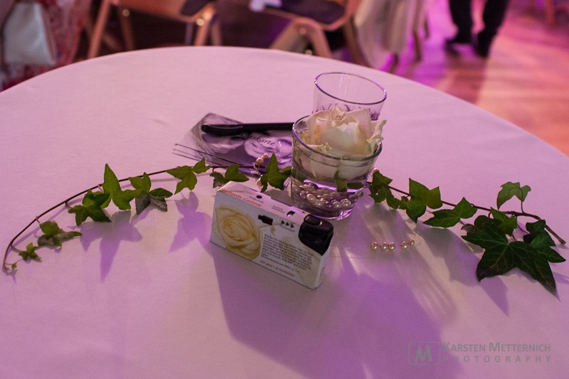 Tipp 18: Hochzeitskameras auf den Tischen